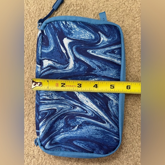 NWOT Lands End Cord Organizer Bag Blue tie dye - Great for backpack or travel - Picture 3 of 4